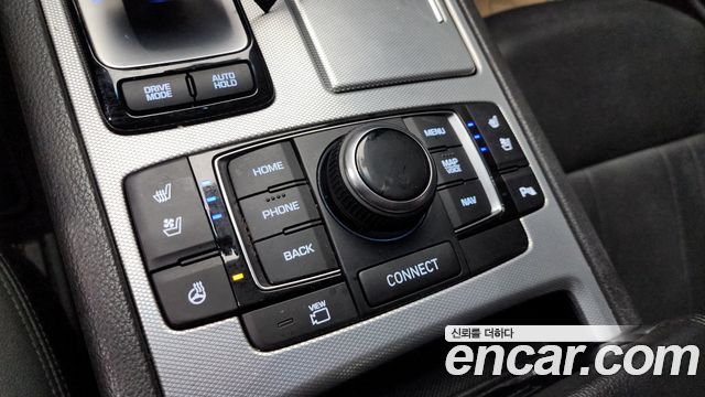 Genesis G80 2018 — photo 18