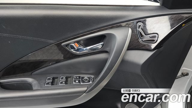 Hyundai Grandeur 2015 — photo 13