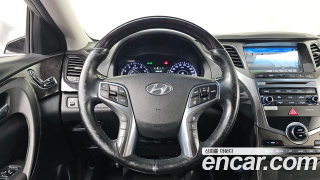Hyundai Grandeur 2015 — photo 16