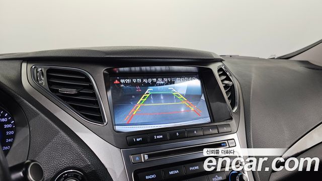 Hyundai Grandeur 2015 — photo 18