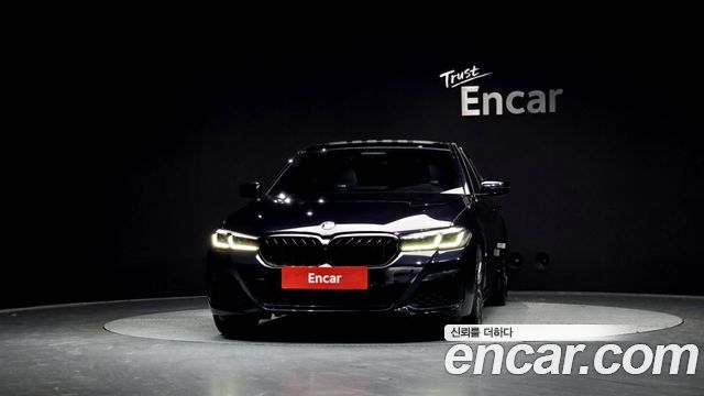 BMW 5-Series 2023 — photo 3