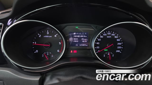 Kia Canival 2015 — photo 8