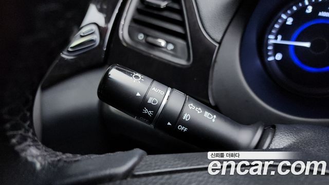 Hyundai Grandeur 2016 — photo 18