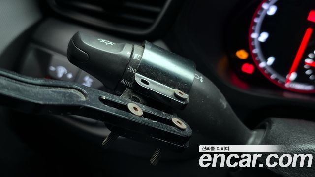 Hyundai Veloster 2019 — photo 19