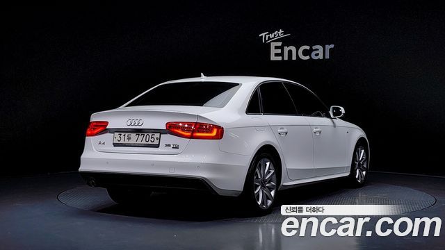 Audi A4 2015 — photo 2