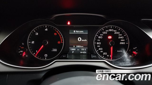 Audi A4 2015 — photo 8
