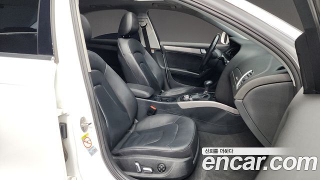 Audi A4 2015 — photo 11
