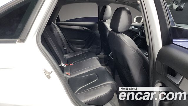 Audi A4 2015 — photo 12