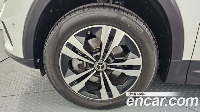 Mercedes-Benz GLB-Class 2020 — photo 5