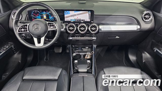 Mercedes-Benz GLB-Class 2020 — photo 7