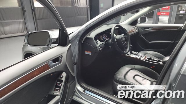 Audi A4 2012 — photo 10