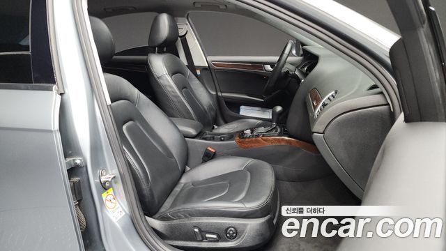 Audi A4 2012 — photo 11