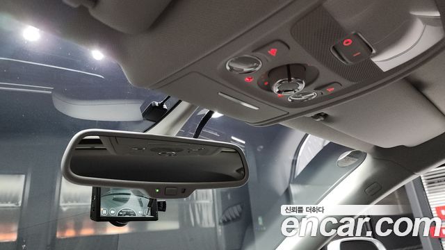Audi A4 2012 — photo 18