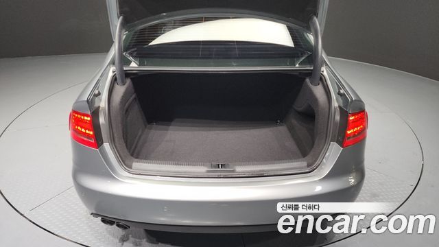 Audi A4 2012 — photo 20