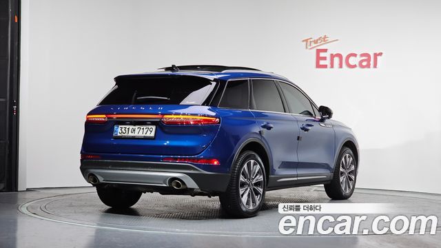 Lincoln Corsair 2020 — photo 2
