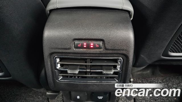 Lincoln Corsair 2020 — photo 18