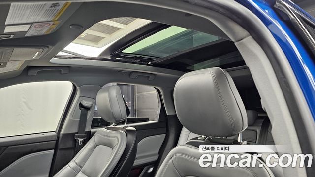 Lincoln Corsair 2020 — photo 19