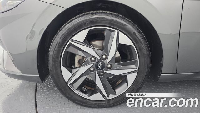 Hyundai AVANTE 2022 — photo 5