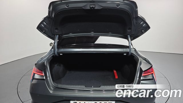 Hyundai AVANTE 2022 — photo 20