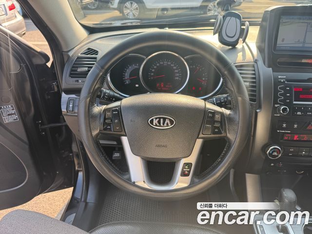 Kia Sorento 2010 — photo 9
