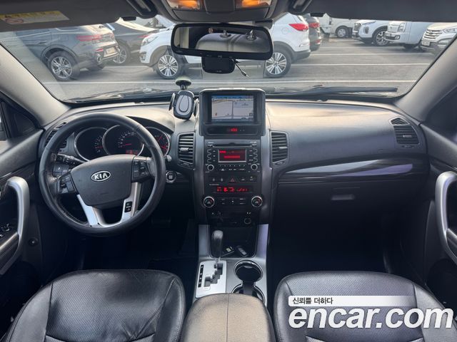 Kia Sorento 2010 — photo 16