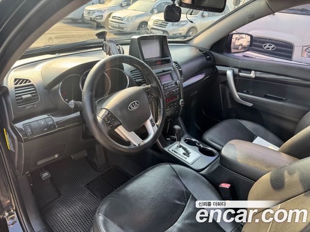 Kia Sorento 2010 — photo 17