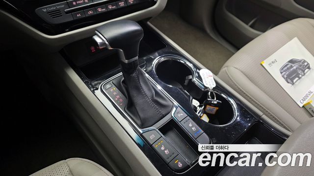 Kia Canival 2020 — photo 9