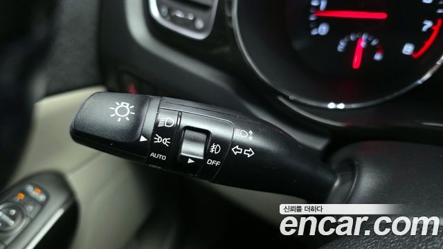 Kia Canival 2020 — photo 19