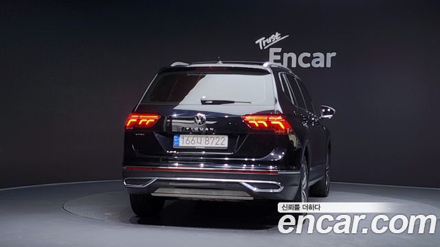 Volkswagen Tiguan 2023 — photo 4