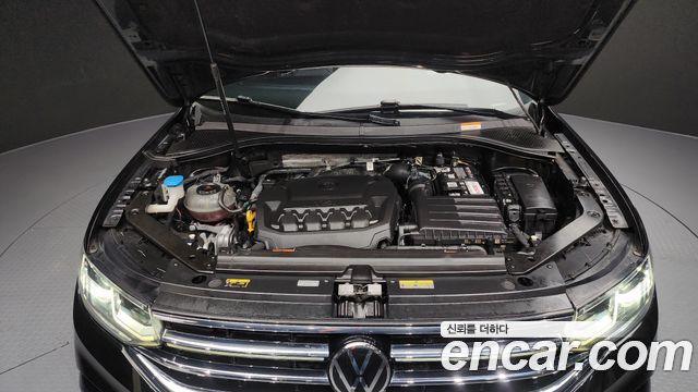 Volkswagen Tiguan 2023 — photo 6