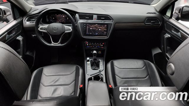 Volkswagen Tiguan 2023 — photo 7
