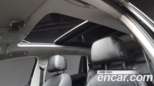 Volkswagen Tiguan 2023 — photo 18