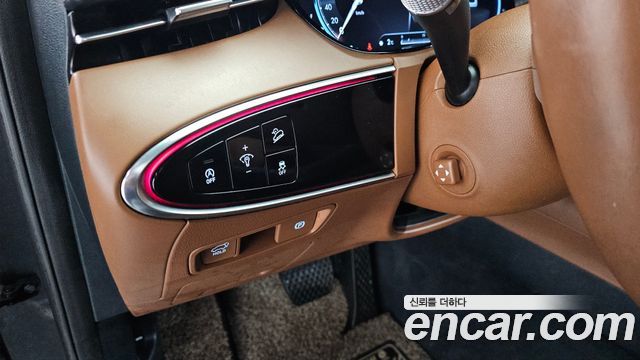 Genesis GV70 2021 — photo 15