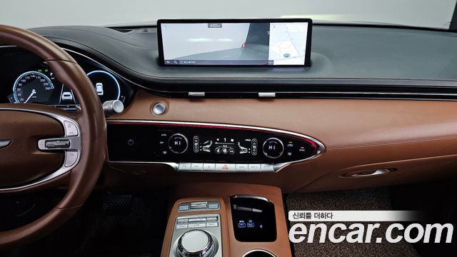 Genesis GV70 2021 — photo 18