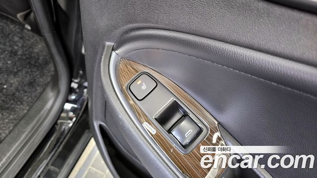 Chevrolet Korea Malibu 2017 — photo 18