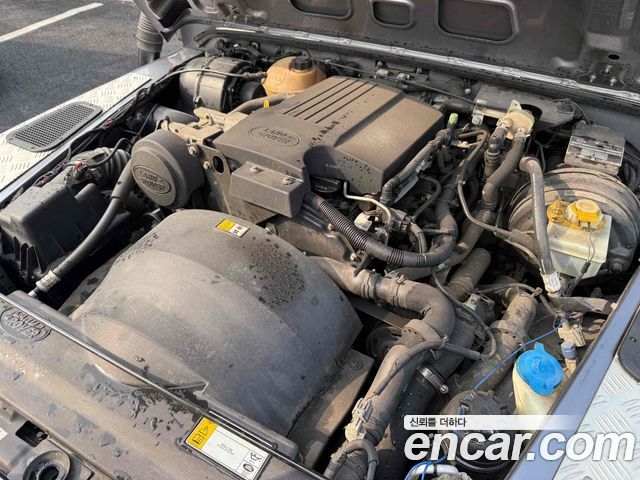 Land Rover Defender 2012 — photo 20