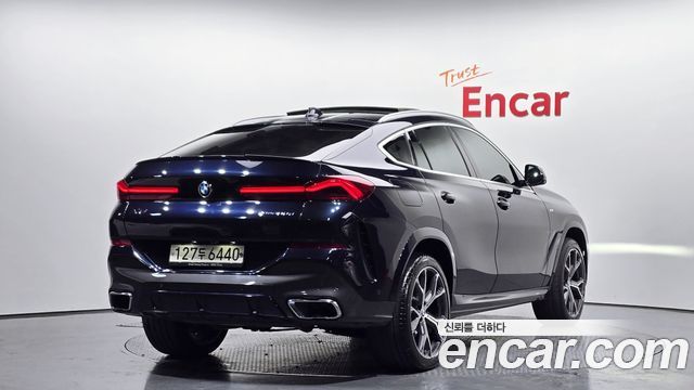 BMW X6 2021 — photo 2