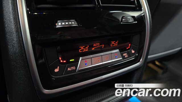 BMW X6 2021 — photo 19