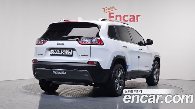 Jeep Cherokee 2020 — photo 2