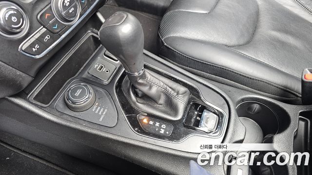 Jeep Cherokee 2020 — photo 9