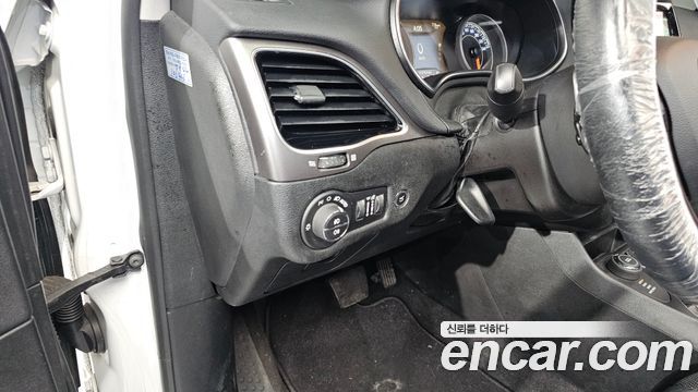 Jeep Cherokee 2020 — photo 14