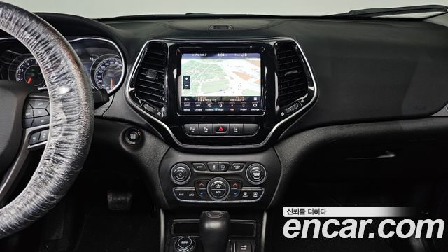 Jeep Cherokee 2020 — photo 15