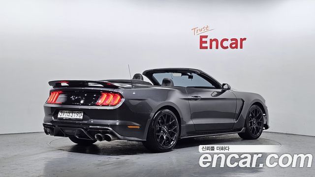 Ford Mustang 2020 — photo 2