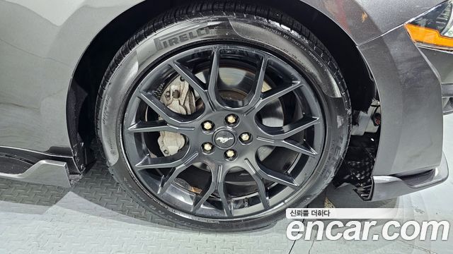 Ford Mustang 2020 — photo 5