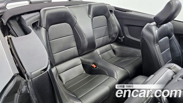Ford Mustang 2020 — photo 11