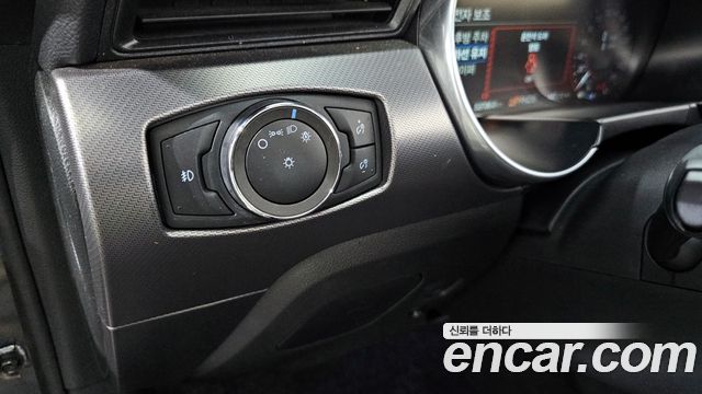 Ford Mustang 2020 — photo 15