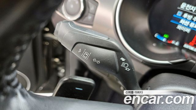Ford Mustang 2020 — photo 16