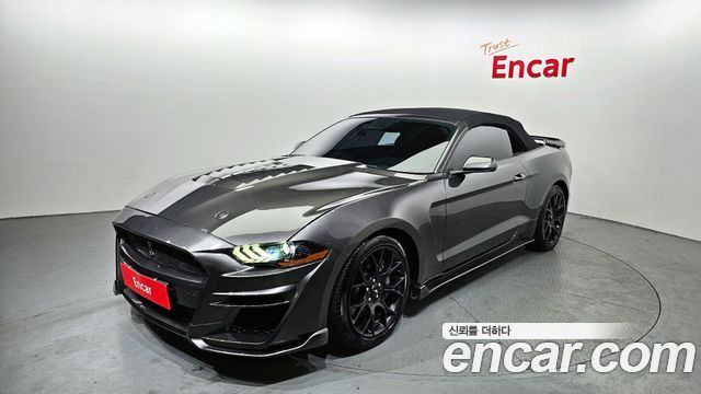 Ford Mustang 2020 — photo 20