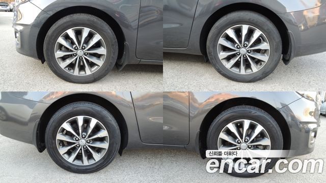 Kia Canival 2018 — photo 19