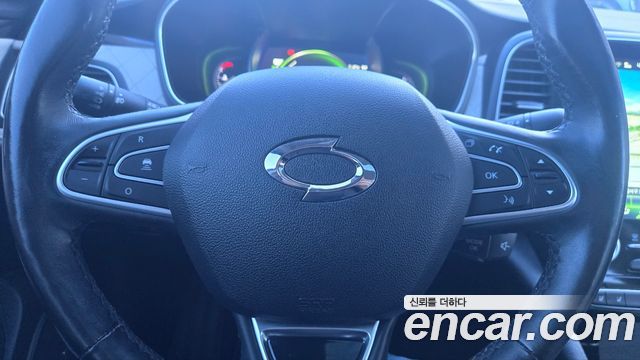 Renault Korea SM6 2016 — photo 15